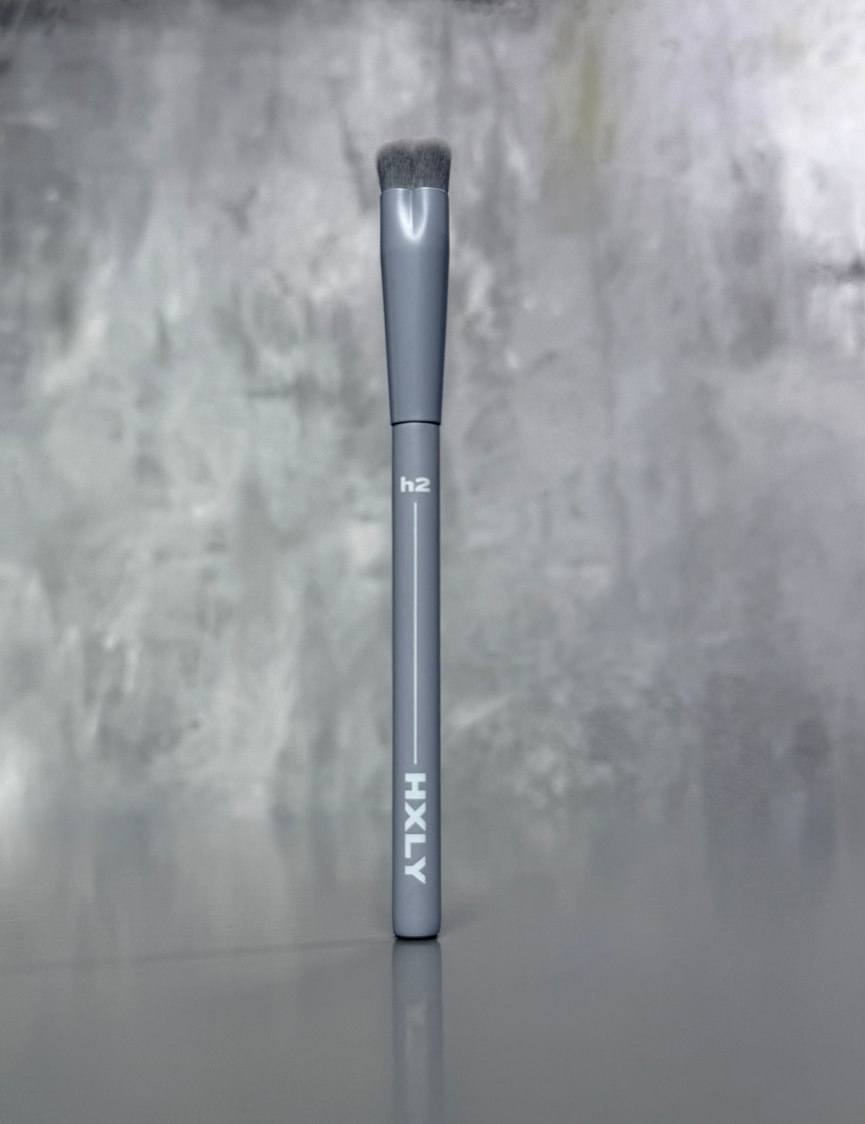 H2 - BRUSH - HEART CONCEALER PERFECTOR - HXLY COSMETICS