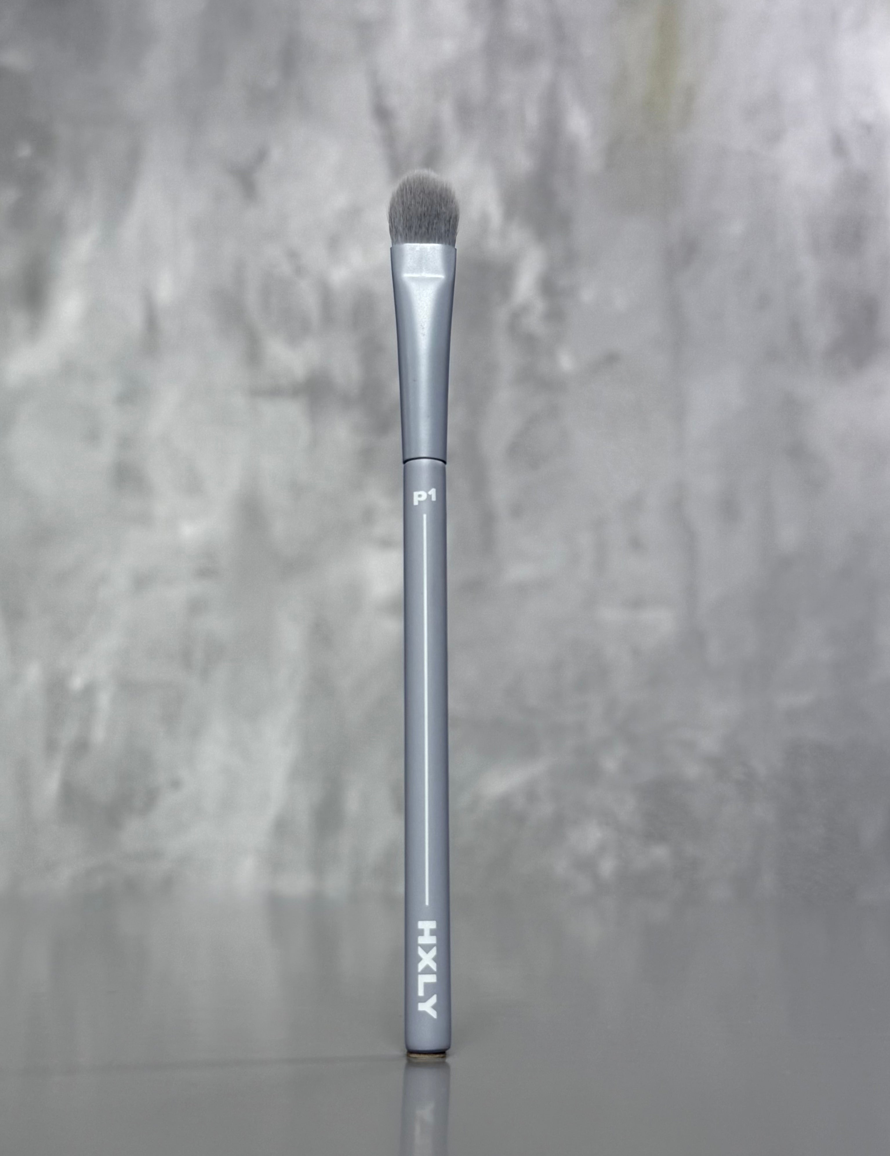 P1 - BRUSH - MEDIUM SIZED EYESHADOW - HXLY COSMETICS
