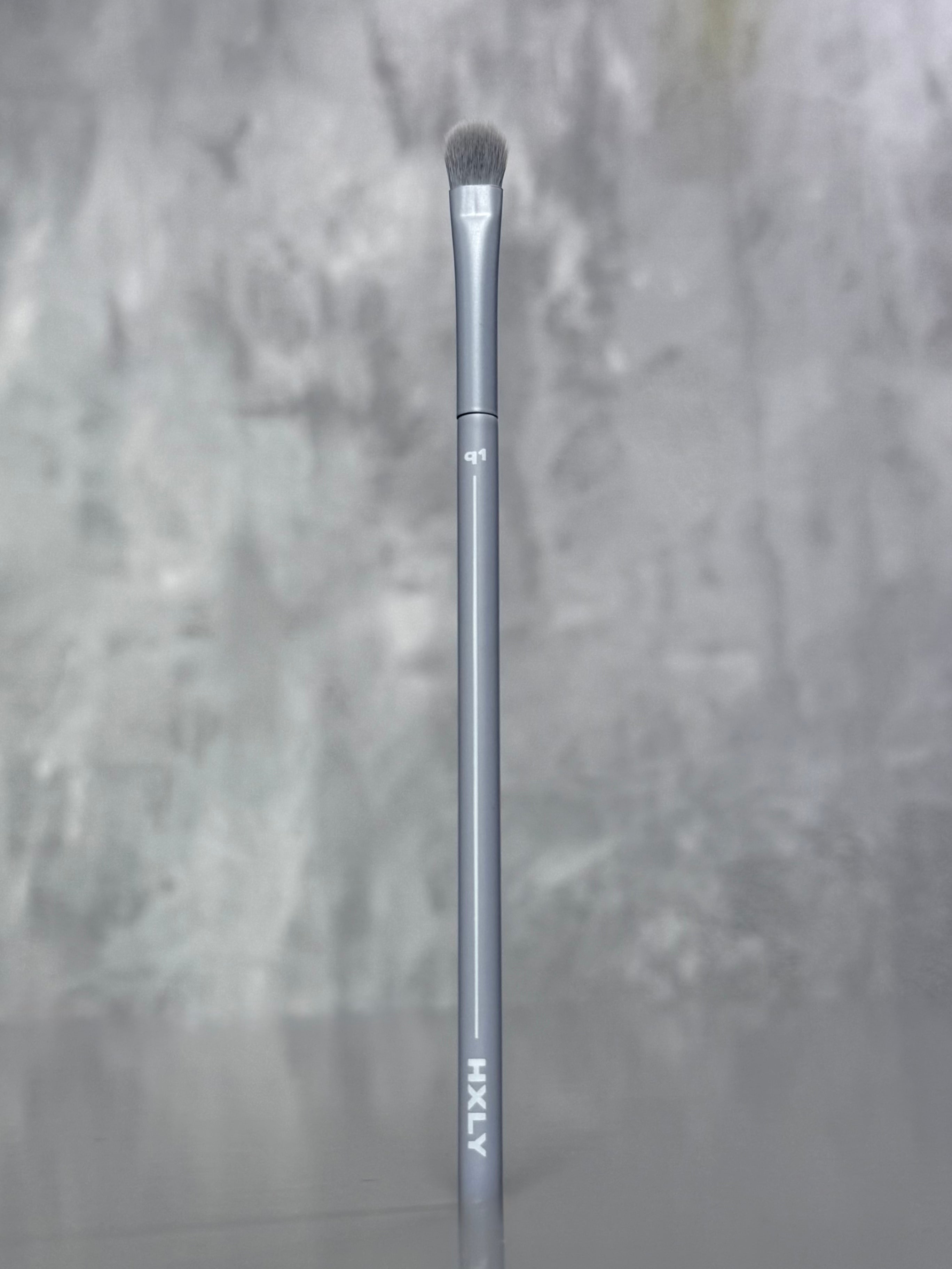 Q1 - BRUSH - SMALL EYESHADOW - HXLY COSMETICS