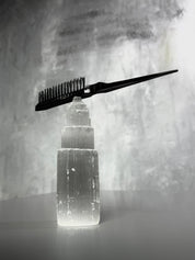 HXLY TEASING AND SECTIONING BRUSH - HXLY COSMETICS