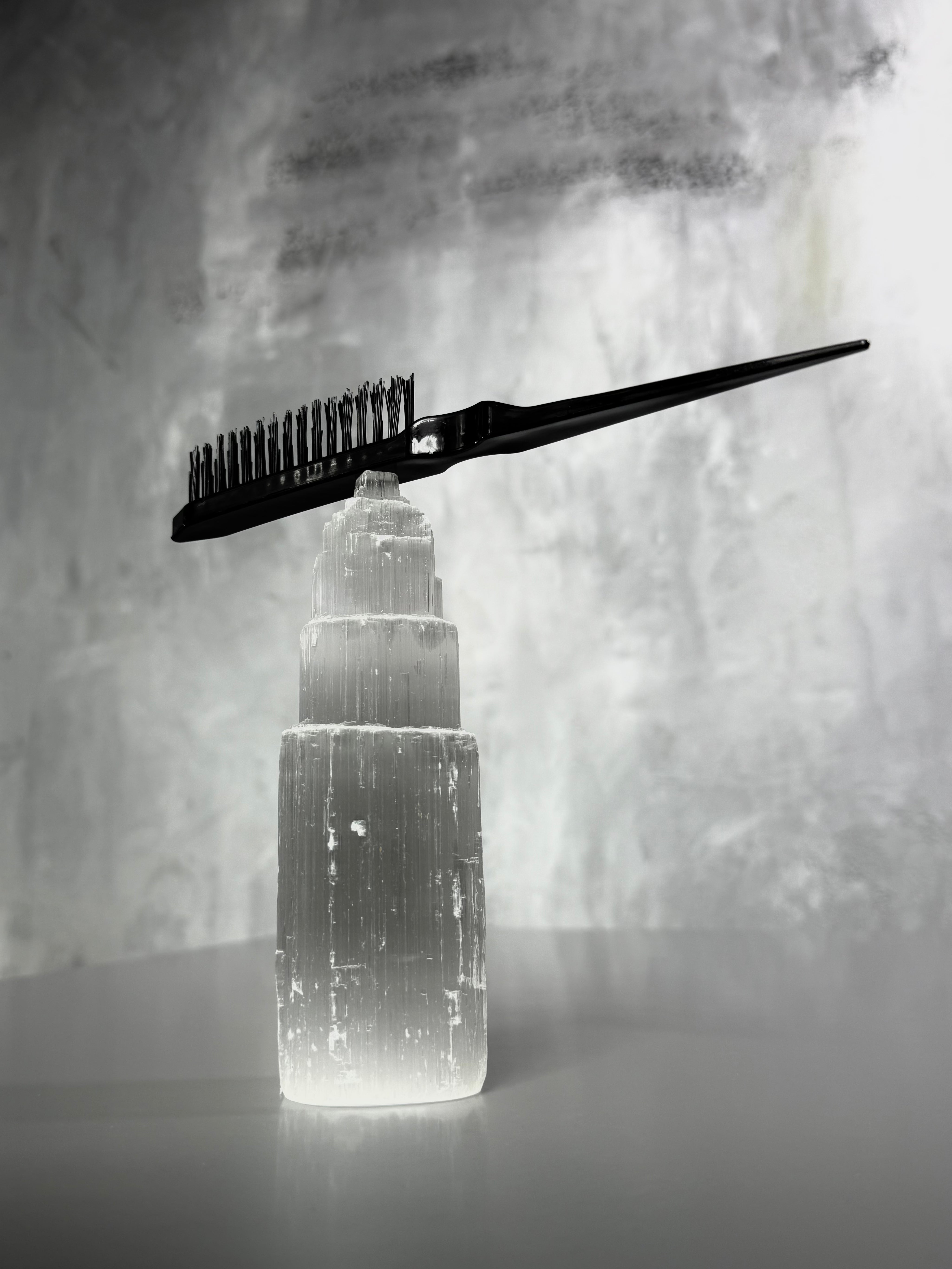 HXLY TEASING AND SECTIONING BRUSH - HXLY COSMETICS